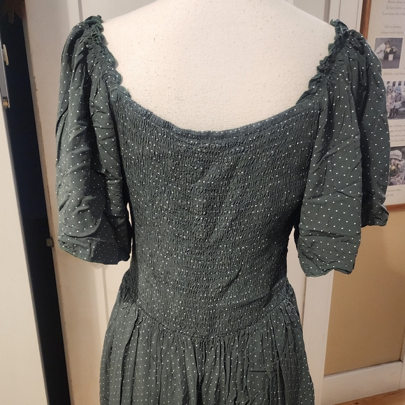 SHEIN Women's Smocked Square Neck Ruffle Bottom Top - Picture 7 of 10